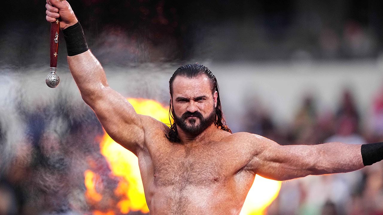 WWE நட்சத்திரம் Drew McIntyre கூறுகையில், நிறுவனம் மிட்-கார்டு பெண்கள் பட்டத்தை அறிமுகப்படுத்தினால், அது முற்றிலும் நியாயமானது